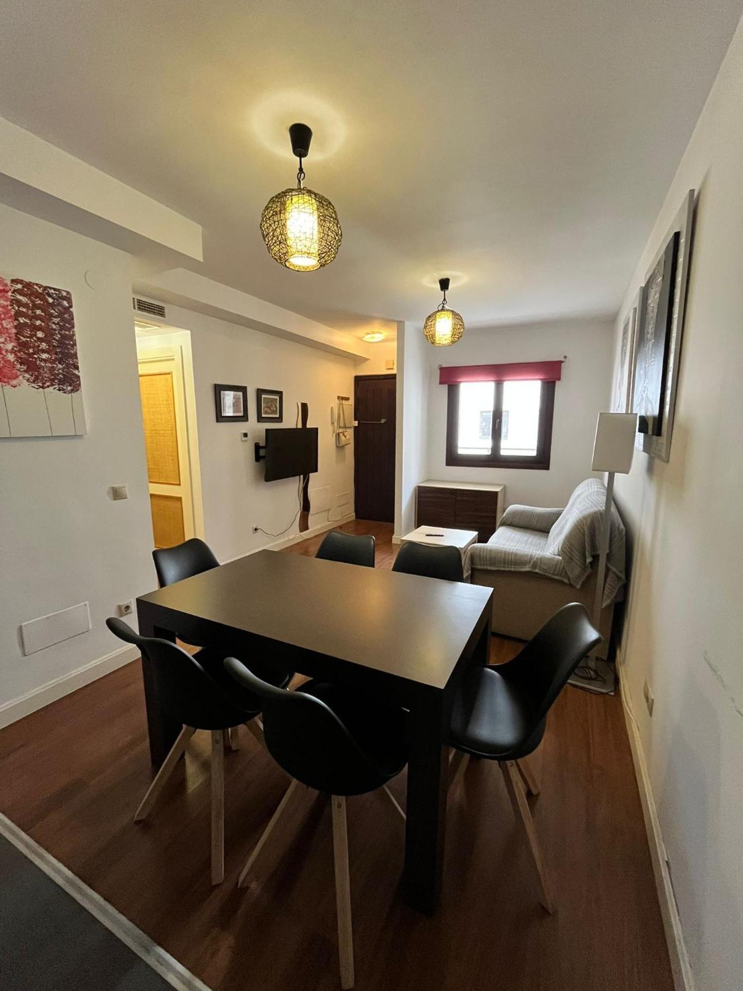 El Torcal Residences With Free Parking Appartement