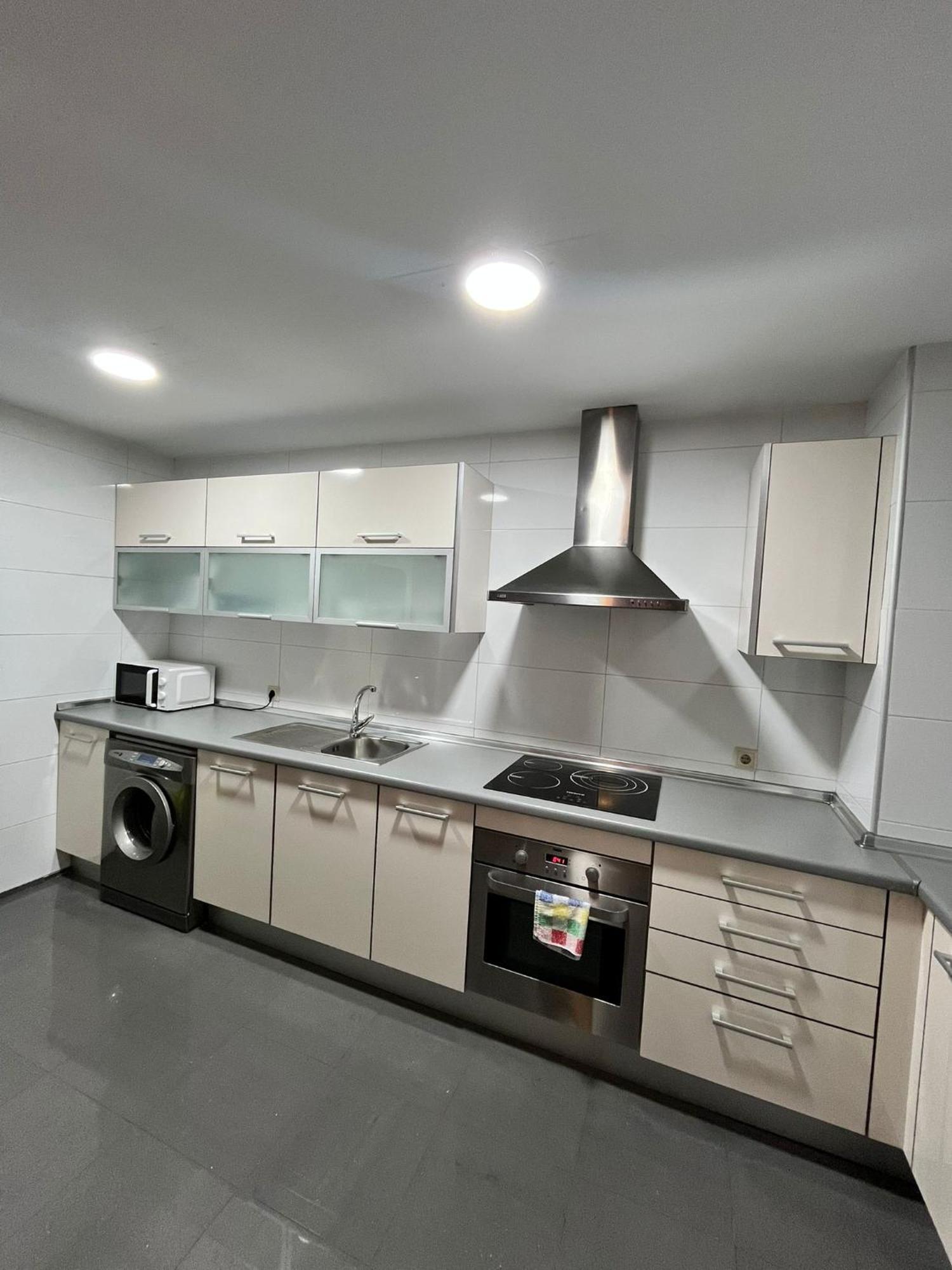 Lägenhet El Torcal Residences With Free Parking *